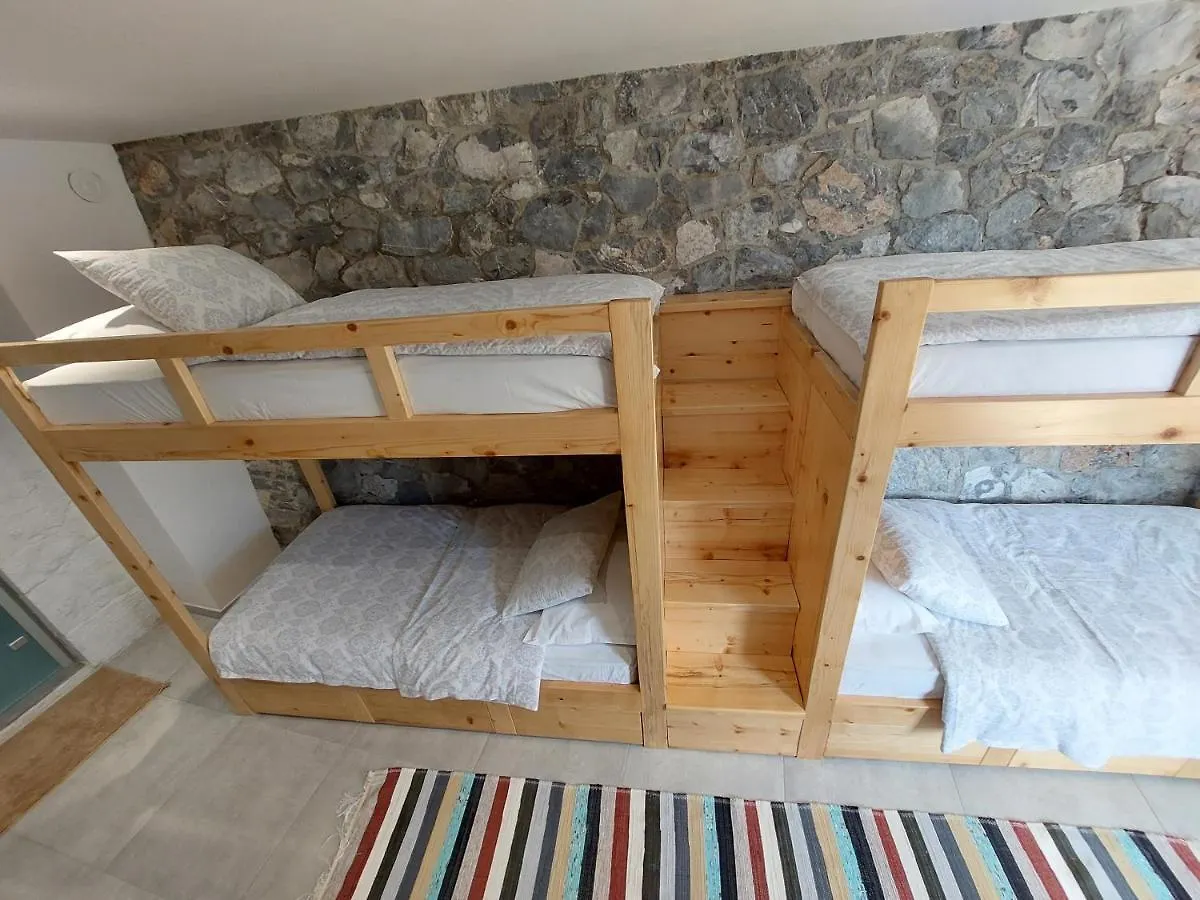 Vila Rira - Rrajce, Shebenik Perrenjas Albania