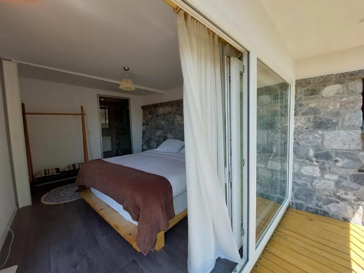 Vila Rira - Rrajce, Shebenik Perrenjas Albania